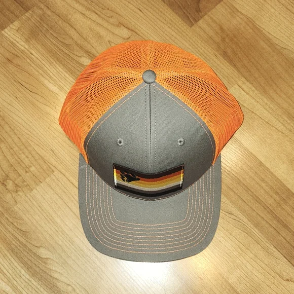 Bear Pride hat - Picture 5 of 8